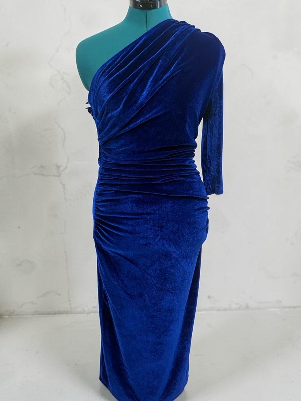 SHEIN One-Shoulder Cobalt Blue Velvet Ruched Midi Dress